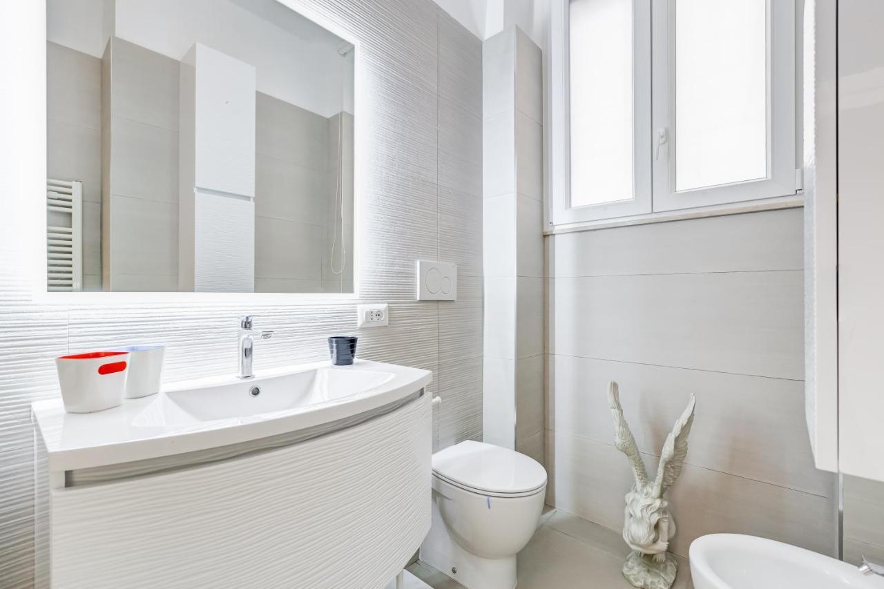 Bmga L The White Crown Apartment In Testaccio Рим Екстериор снимка