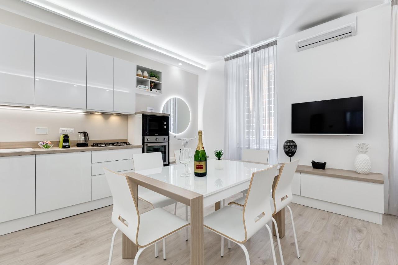 Bmga L The White Crown Apartment In Testaccio Рим Екстериор снимка