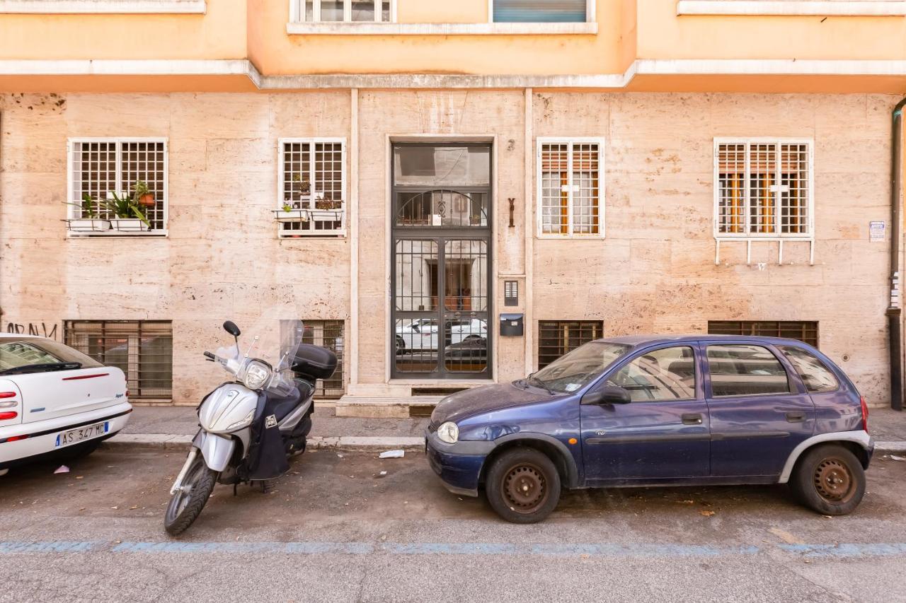 Bmga L The White Crown Apartment In Testaccio Рим Екстериор снимка