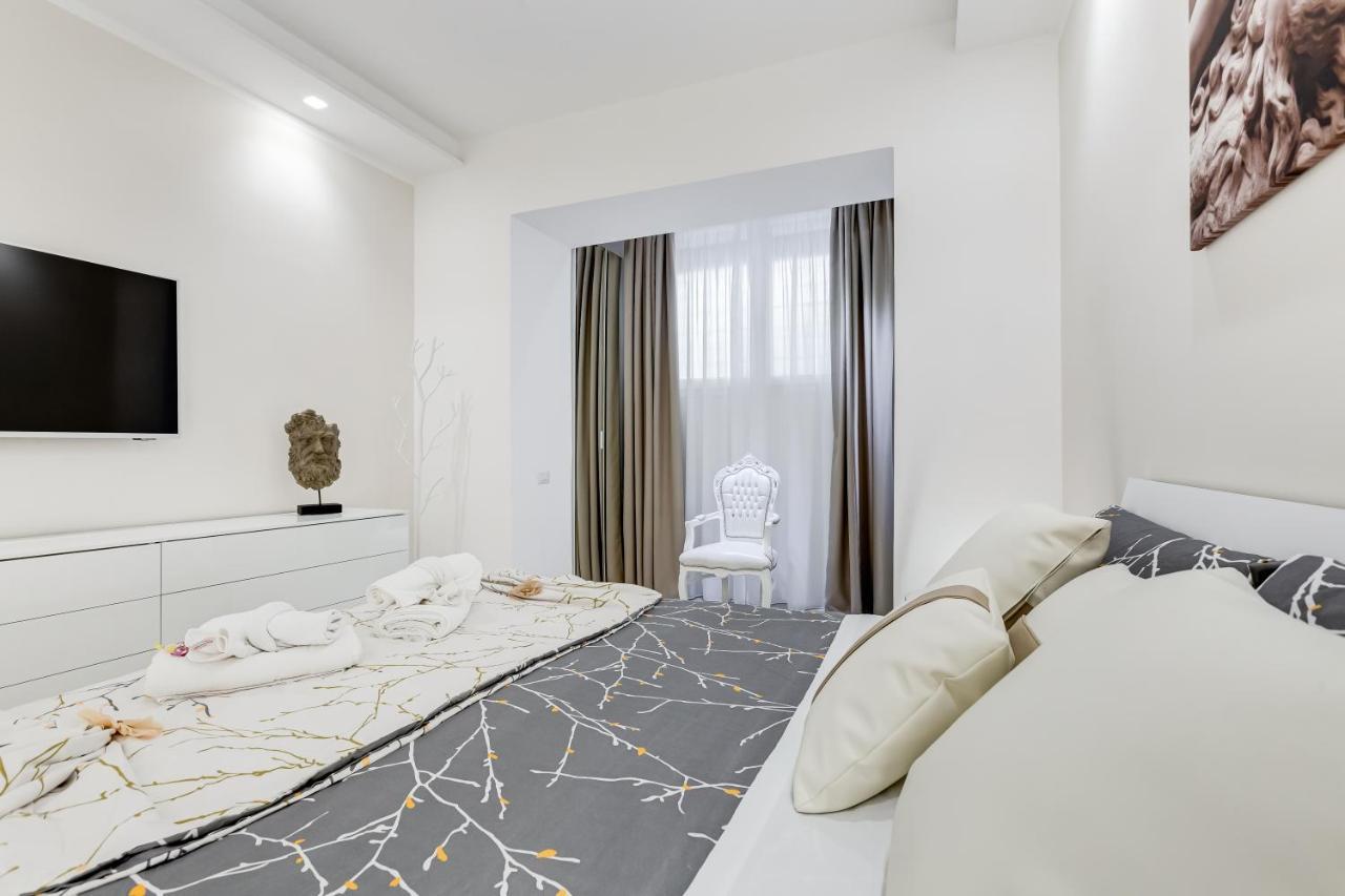 Bmga L The White Crown Apartment In Testaccio Рим Екстериор снимка